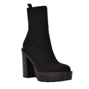 GUESSWomen's Klynne Heeled Lug Sole Booties Women's Shoes In Black-black